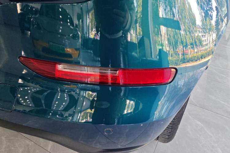 Used ORA Good Cat 2022 Morandi Edition 400km Standard Range Two-Week Young Enjoyment Version Lithium Iron Phosphate
