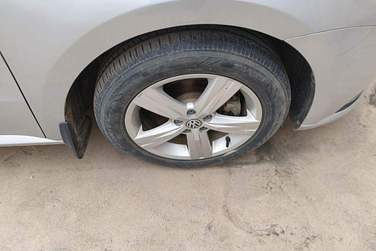 Used Volkswagen Lavida 2017 1.6L Manual Fashion Edition