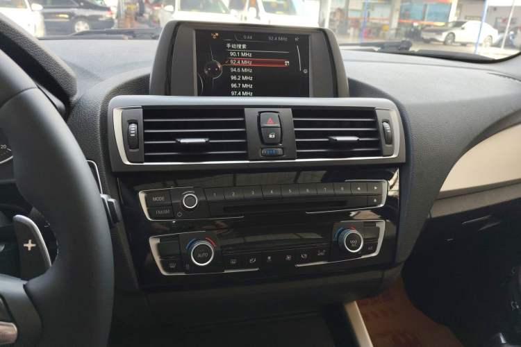 Used BMW 1 Series 2016 120i Leading Model