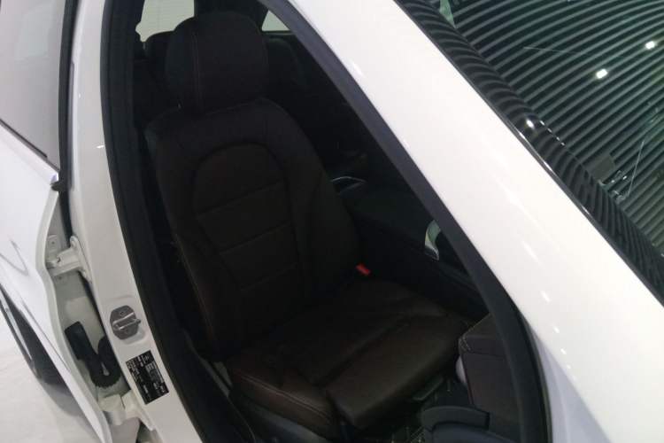 Used Mercedes-Benz GLC 2020 Facelifted GLC 260 L 4MATIC Dynamic Edition
