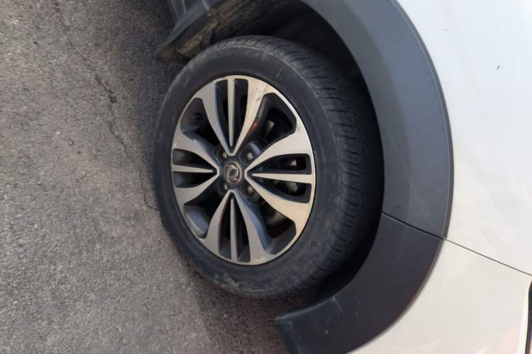 Used Dongfeng Aeolus AX3 2016 1.5L Automatic ZhiKu Model