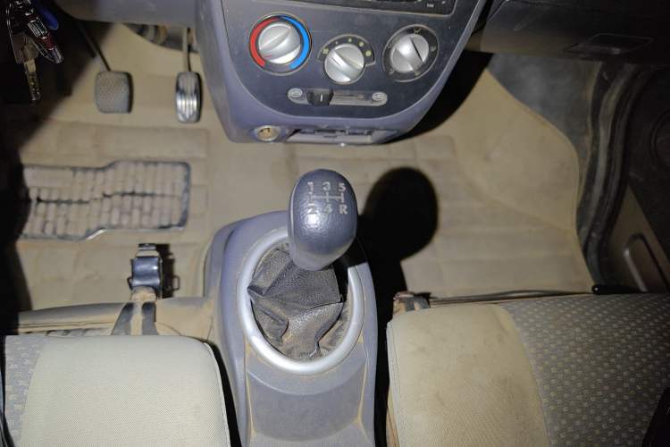 Used BAIC Weiwang 306 2013 1.2L Value Edition Basic 7-Seater A12 China IV Standard
