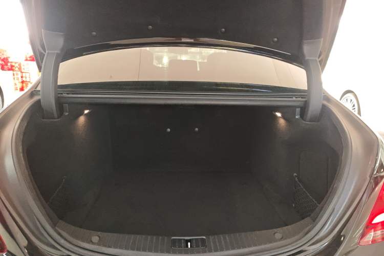 Used Mercedes-Benz S-Class 2019 S 320 L
