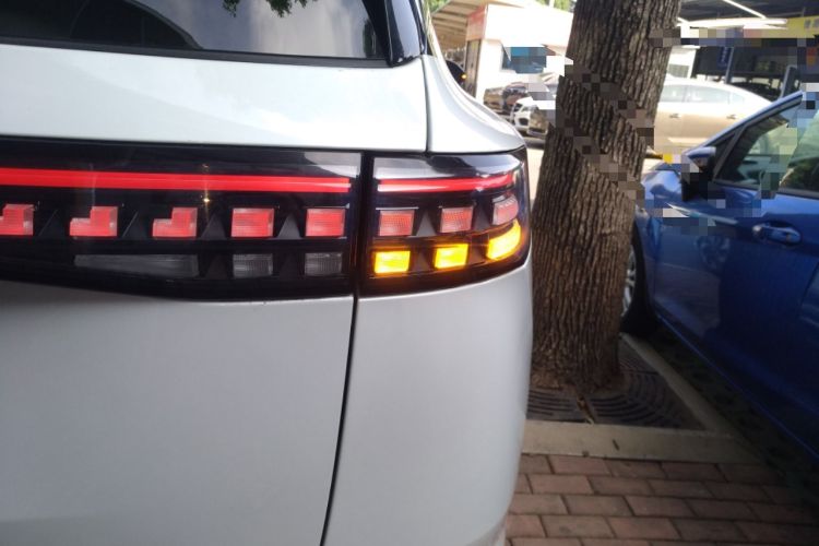 Used Dongfeng eπ eπ008 2024 210Max Range-Extended Version 6 Seats