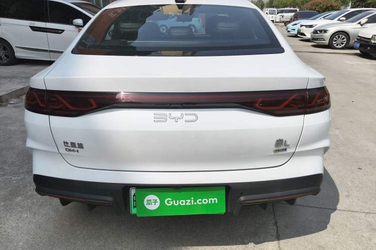 Used BYD Qin L 2025 DM-i Smart Drive 120KM Superior Model
