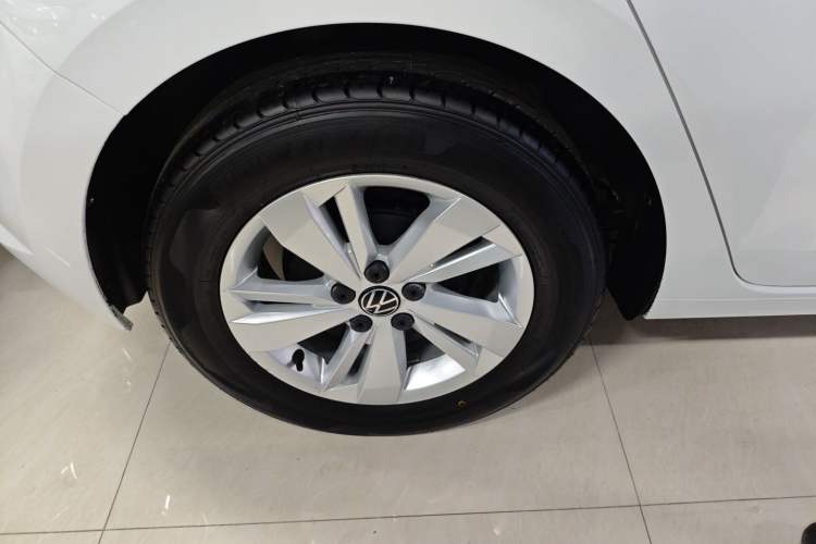 Used Volkswagen Polo 2023 Revised Plus 1.5L Automatic – Enjoy Life Edition Right Rear Wheel Hub