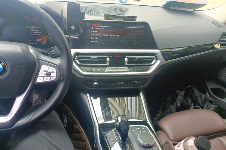 Used BMW 3 Series 2020 325Li First Edition Audio And AC Panel