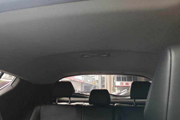 Used Toyota C-HR 2021 Dual-Motor 2.0L E-CVT Luxury Edition
