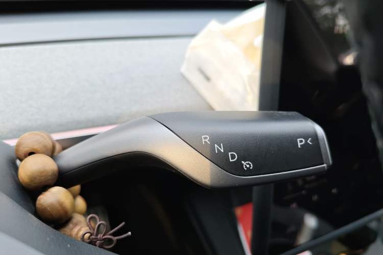 Used Tesla Model Y 2024 Rear-Wheel-Drive Version Gear Lever