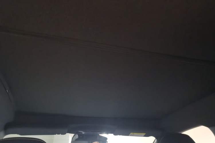 Used AION Y 2022 70 Tech Edition Lithium Iron Phosphate