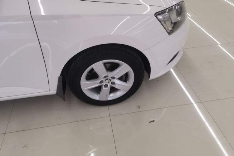 Used Skoda Fabia 2016 1.4L Automatic Car Enjoy Edition