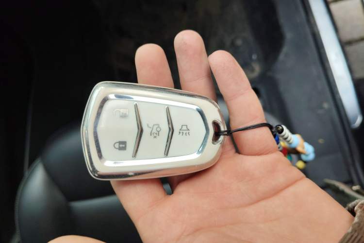 Used Cadillac XT4 2018 28T Two-Wheel-Drive Luxury Model