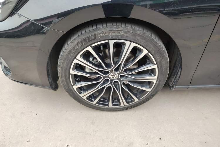 Used MG 7 2023 2.0T Automatic Hunter Luxury Edition
