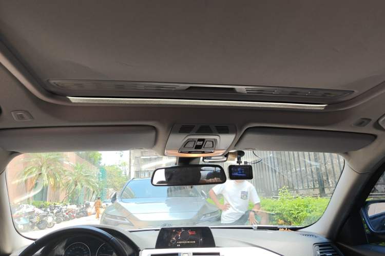 Used BMW 3 Series 2016 320i Fashion Model
