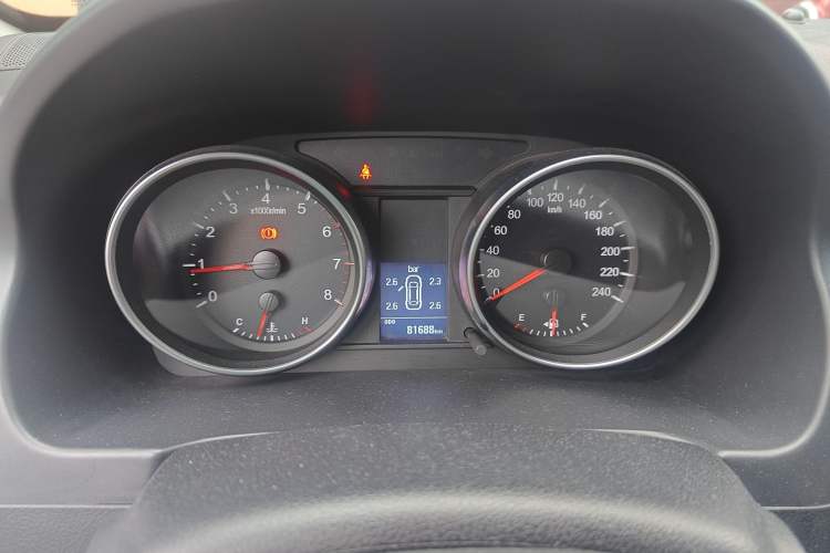 Used Haval H6 2015 Upgraded Model 1.5T Manual Two-Wheel Drive Elite Version