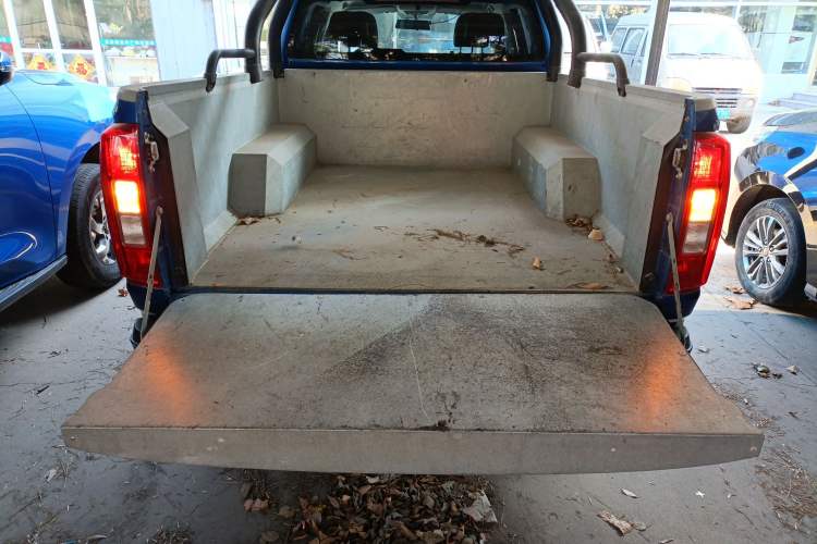 Used Great Wall Poer 2021 2.0T Commercial Version Automatic Diesel 4x4 Elite Long-Box GW4D20M