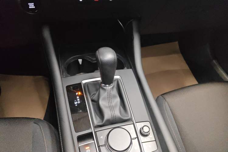 Used Mazda 3 Axela 2020 1.5L Automatic ZhiMei Edition Gear Lever