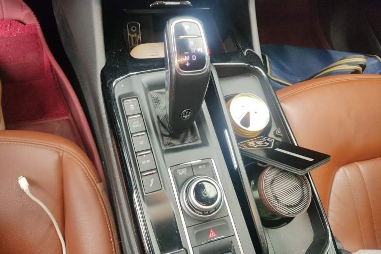 Used Maserati Levante 2022 2.0T GT Sharp Edition Gear Lever