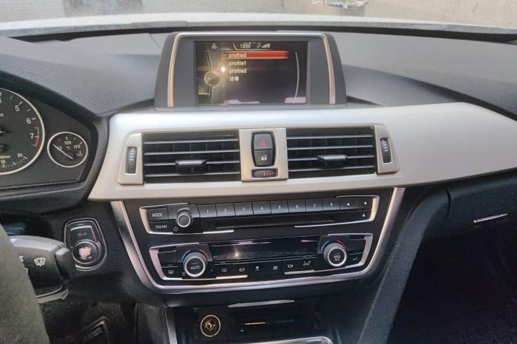 Used BMW 3 Series 2015 320Li Luxury Edition Fashion Model