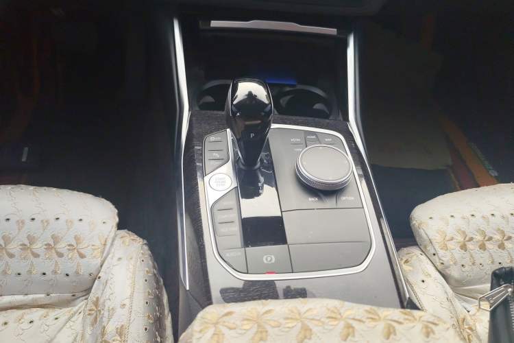 Used BMW 3 Series 2022 325Li M Sport Package Gear Lever