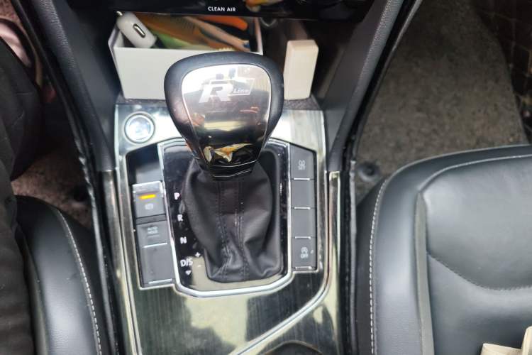 Used Volkswagen Tiguan L 2018 330TSI Automatic Two-Wheel Drive Luxury Edition