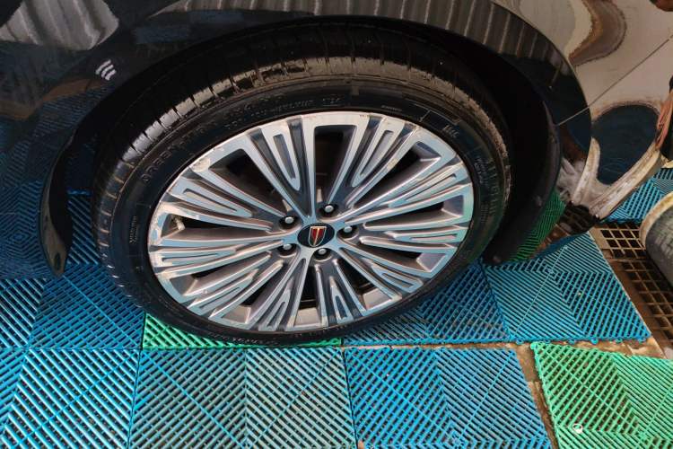 Used Hongqi H5 2022 Classic Model 1.8T Automatic Smart Connect Flagship Edition
