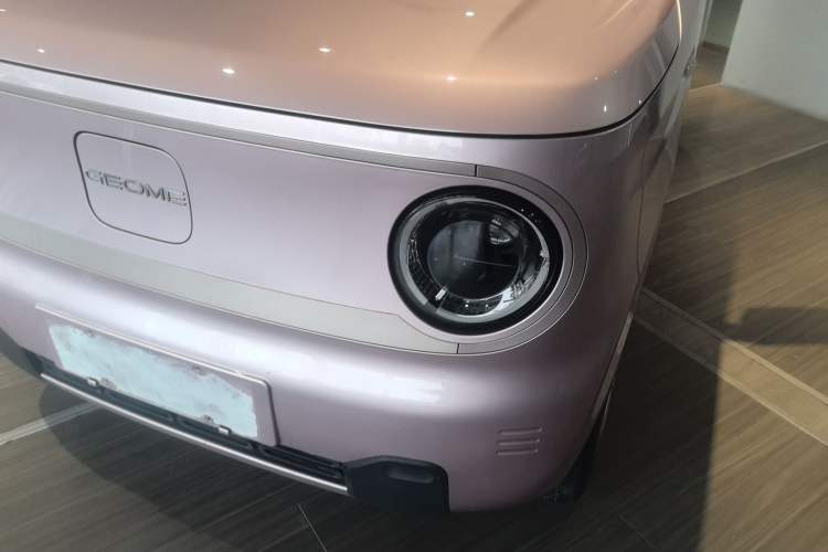 Used Geely Galaxy Panda 2023 Panda Mini 200km Endurance Bear