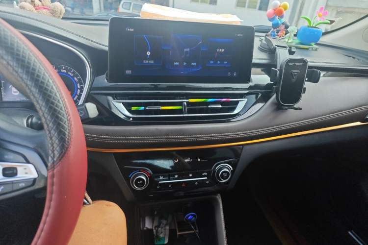 Used CHANGAN Eado DT 2018 1.6L Manual Smart Enjoyment Model
