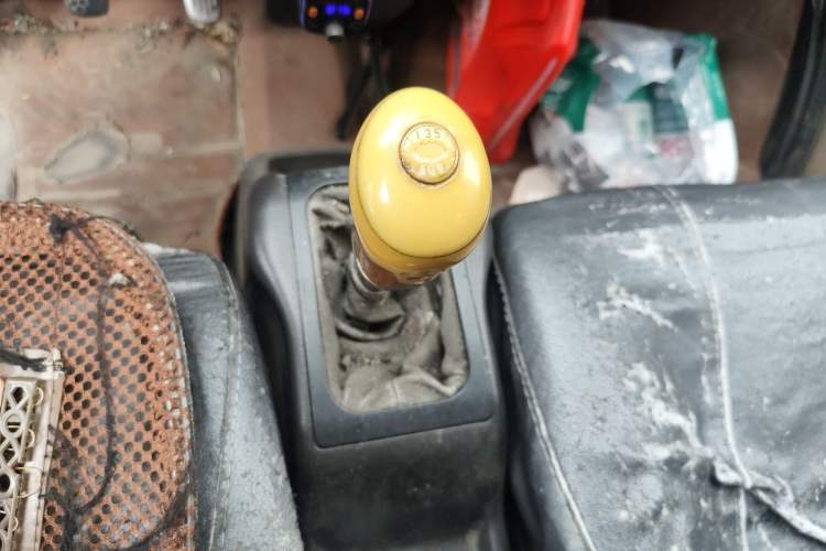 Used Wuling Rongguang 2012 1.5L Extended Basic Version Gear Lever