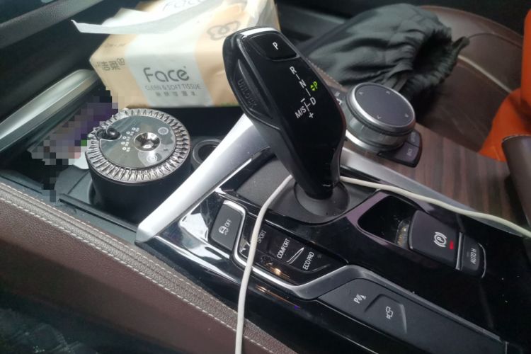 Used BMW 5 Series 2019 Facelifted 530Li Luxury Edition Premium Package
