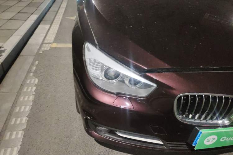 Used BMW 5 Series GT 2017 528i Leading Model
