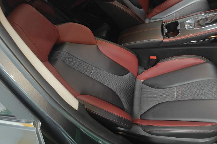 Used CHANGAN OSHAN X5 2021 Revised Version 1.5T DCT Luxury Edition
