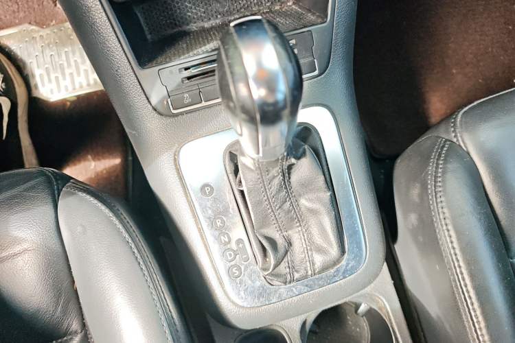 Used Volkswagen Tiguan 2012 1.8TSI Automatic Two-Wheel Drive Trend Edition Gear Lever