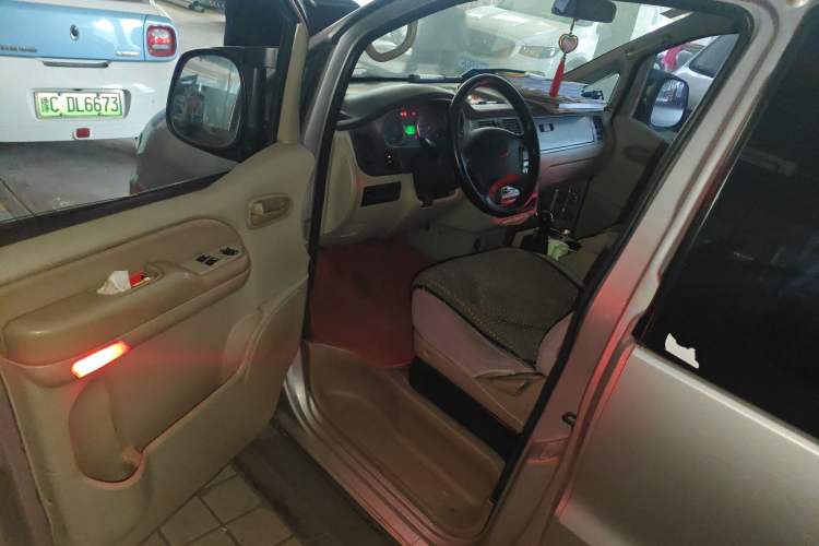 Used JAC Group Refine 2011 2.4L Colorful Journey Gasoline Standard Edition HFC4GA1-C
