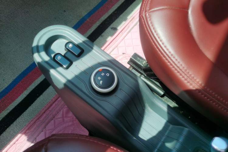 Used Wuling Hongguang MINIEV 2021 Macaron Premium Model – Lithium Iron Phosphate
