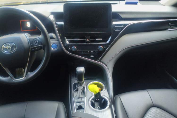 Used Toyota Camry 2023 Dual-Motor 2.5HG Luxury Edition
