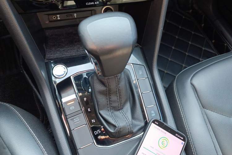 Used Volkswagen Tiguan L 2017 330TSI Automatic Two-Wheel Drive Luxury Edition
