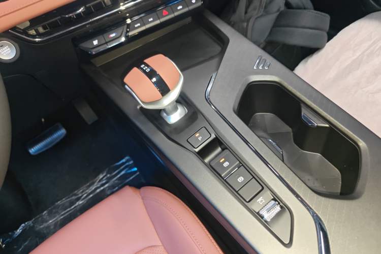 Used CHANGAN X5 PLUS 2026 Model, Second Generation, 1.5T Transcendence PRO