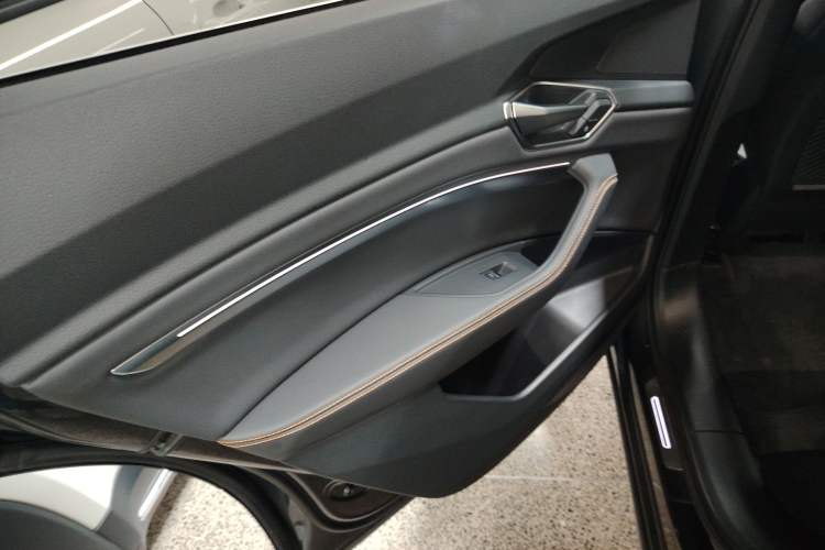 Used Audi e-tron 2021 50 quattro Luxury Edition