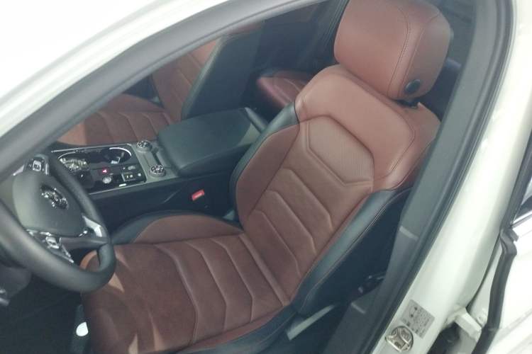 Used Volkswagen Touareg 2019 3.0 TSI Advanced Version China V Standard Left Front Seat