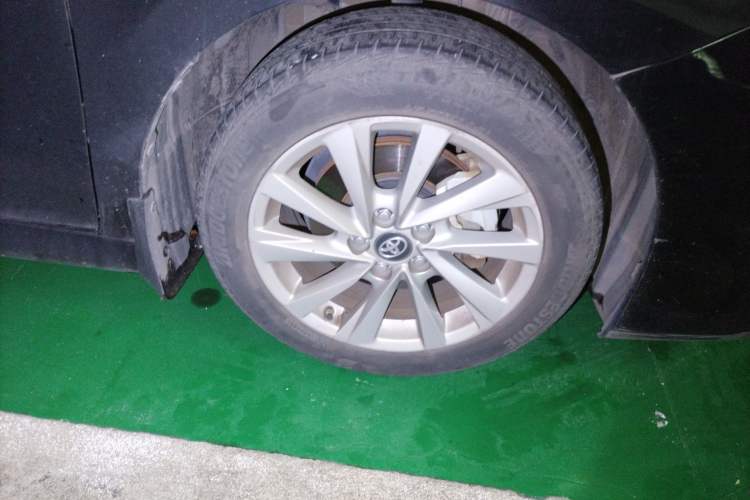 Used Toyota Camry 2021 2.0G Luxury Edition
