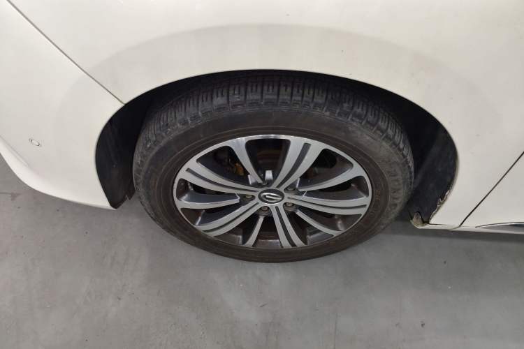 Used GAC Trumpchi M8 2018 320T Flagship Edition Left Front Wheel Hub