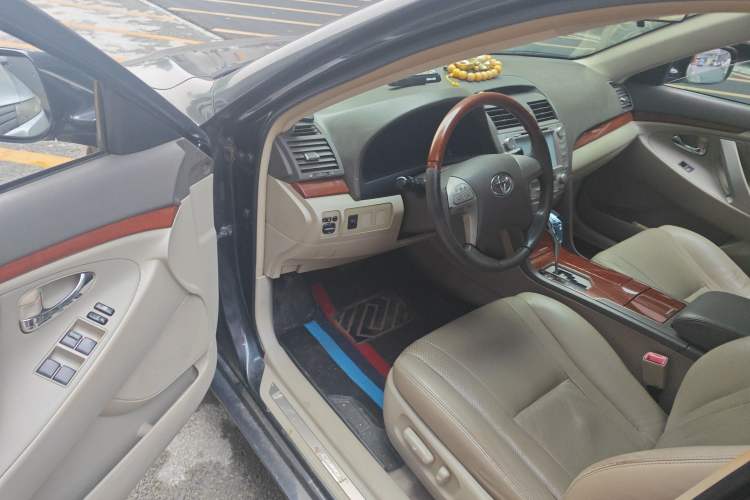 Used Toyota Camry 2013 200G Classic Luxury Edition