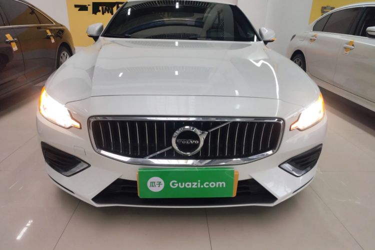 Used Volvo S60 2022 B4 Zhiyi Luxury Edition
