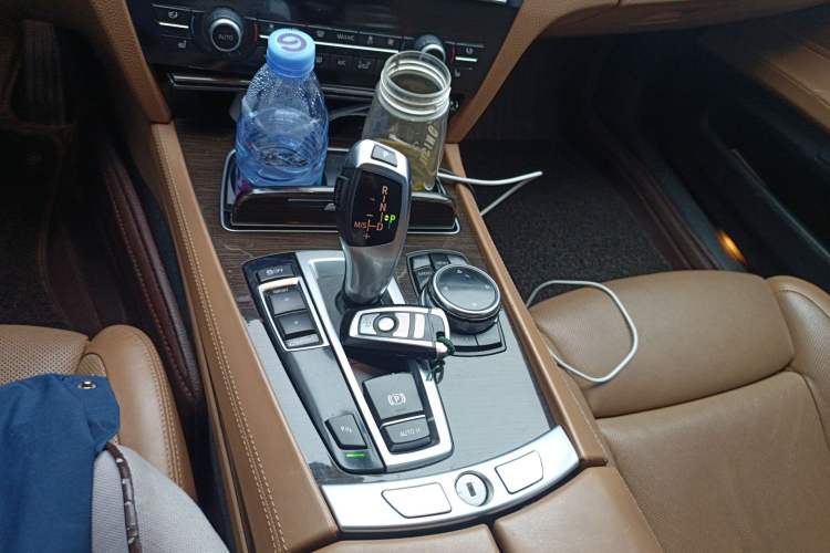 Used BMW 7 Series 2013 740Li Leading Model Gear Lever
