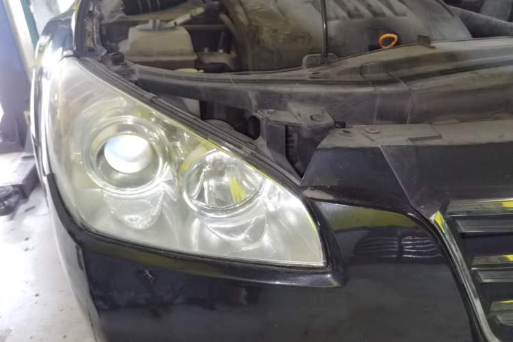 Used Bestune B50 2012 1.6L manual sunroof version Right Front Headlight