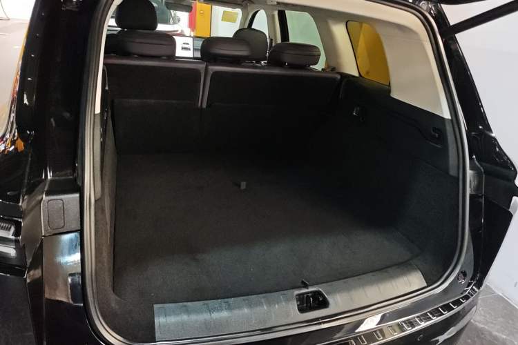 Used Leapmotor C16 2026 Pure Electric 630 LiDAR Zhizun Edition 5 Seats
