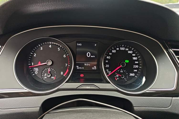 Used Volkswagen Magotan 2017 330TSI DSG Leading Model
