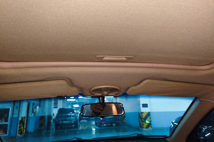 Used Buick Excelle 2013 1.5L Manual Classic Model Headliner