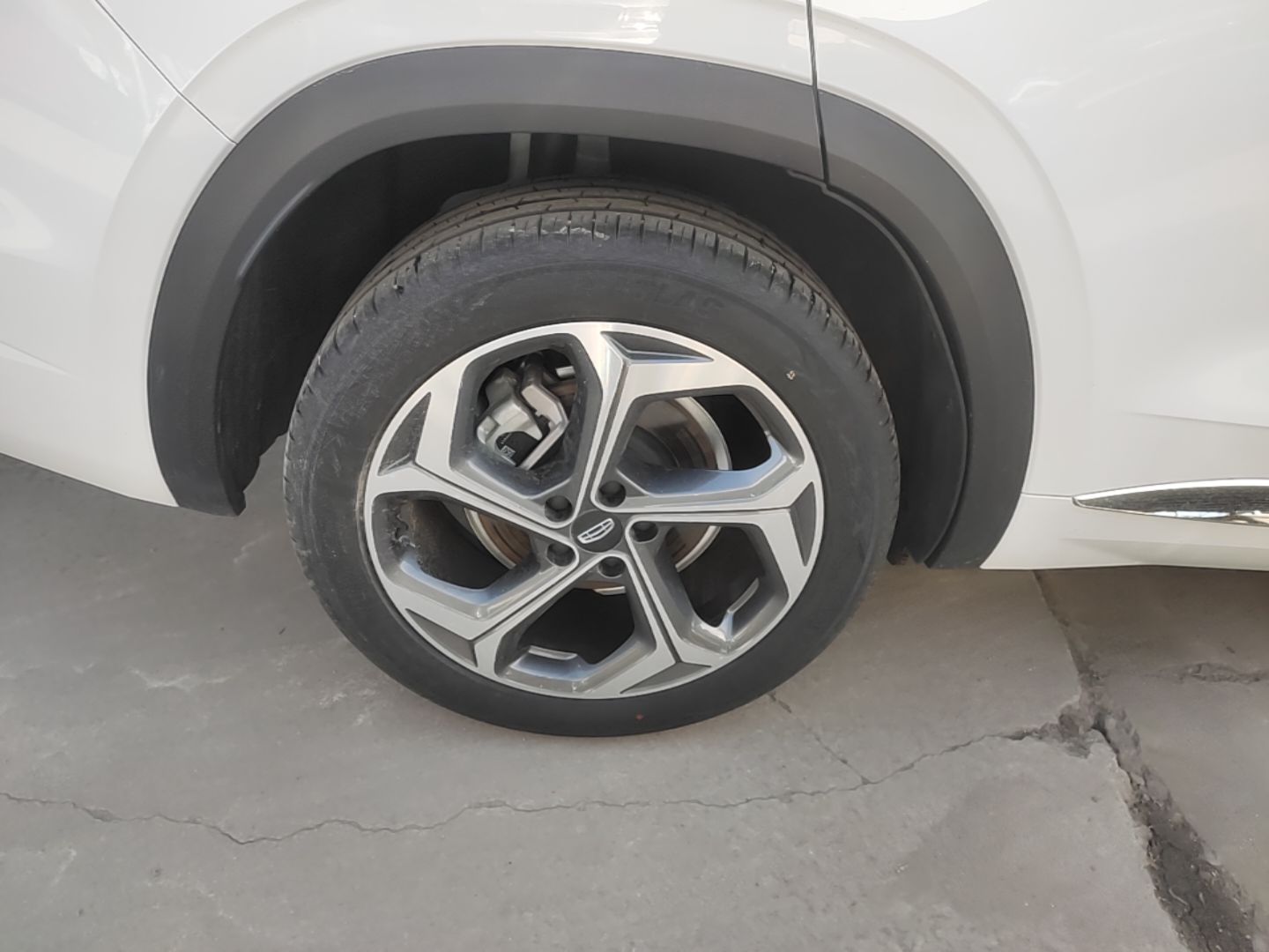 Geely Auto Monjaro L 2024 2.0TD DCT EVO Two-Wheel Drive Prestige Version — снимка 11